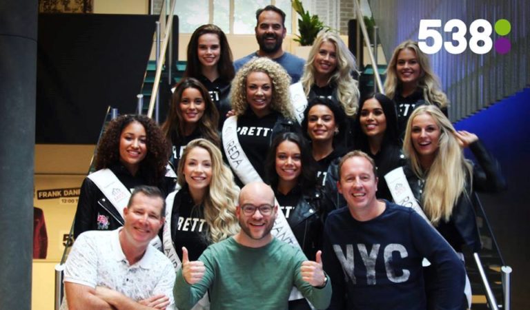 Alle Finalisten Van Miss Nederland In De Studio Van Miss Nederland