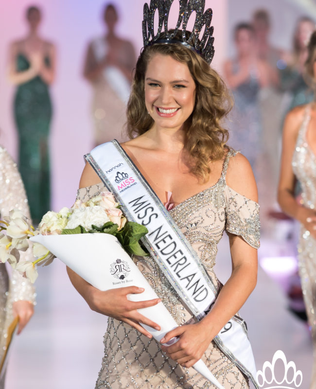 Miss Nederland Finale_Sharon Pieksma_kroning 2